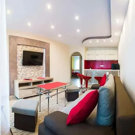 Apartment A&b *